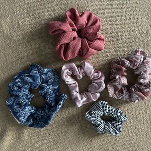 Rustic themed scrunchy set